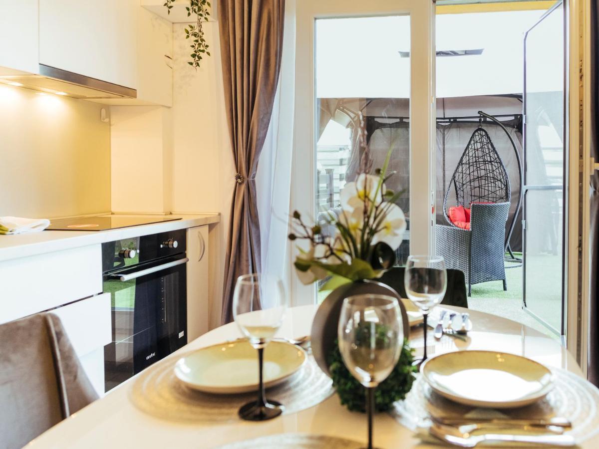 Cozy Special Pallady Apartament With Garden & Courtyard Bucharest Exterior photo