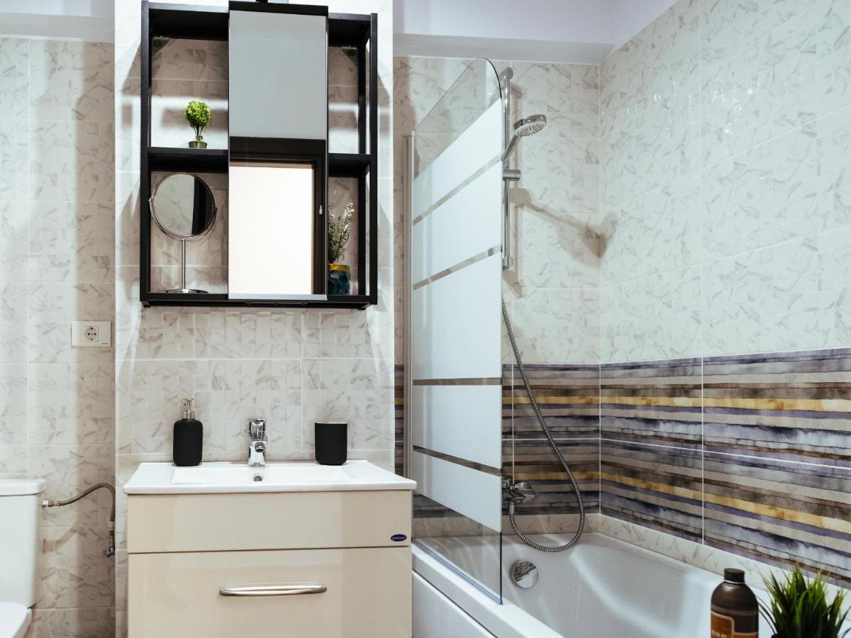 Cozy Special Pallady Apartament With Garden & Courtyard Bucharest Exterior photo